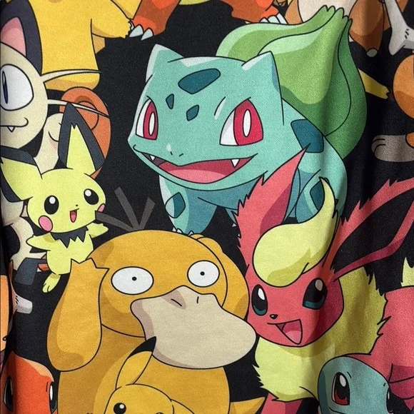 Pokémon Logo White Sweatshirt - Picture 5 of 5